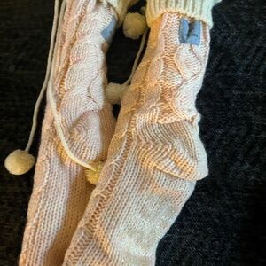 Jane and Bleecker Cream and Pink Knit Socks